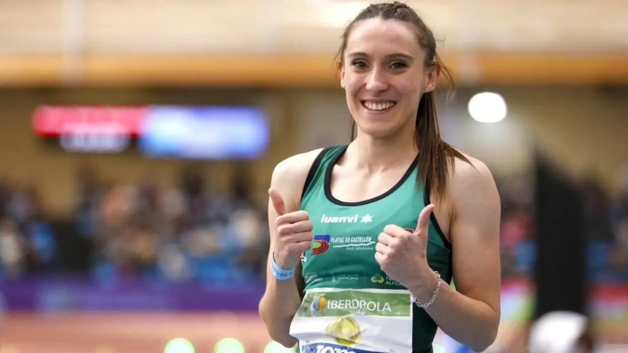 Paula Sevilla reina en la mejor final española de los 400 de todos los tiempos