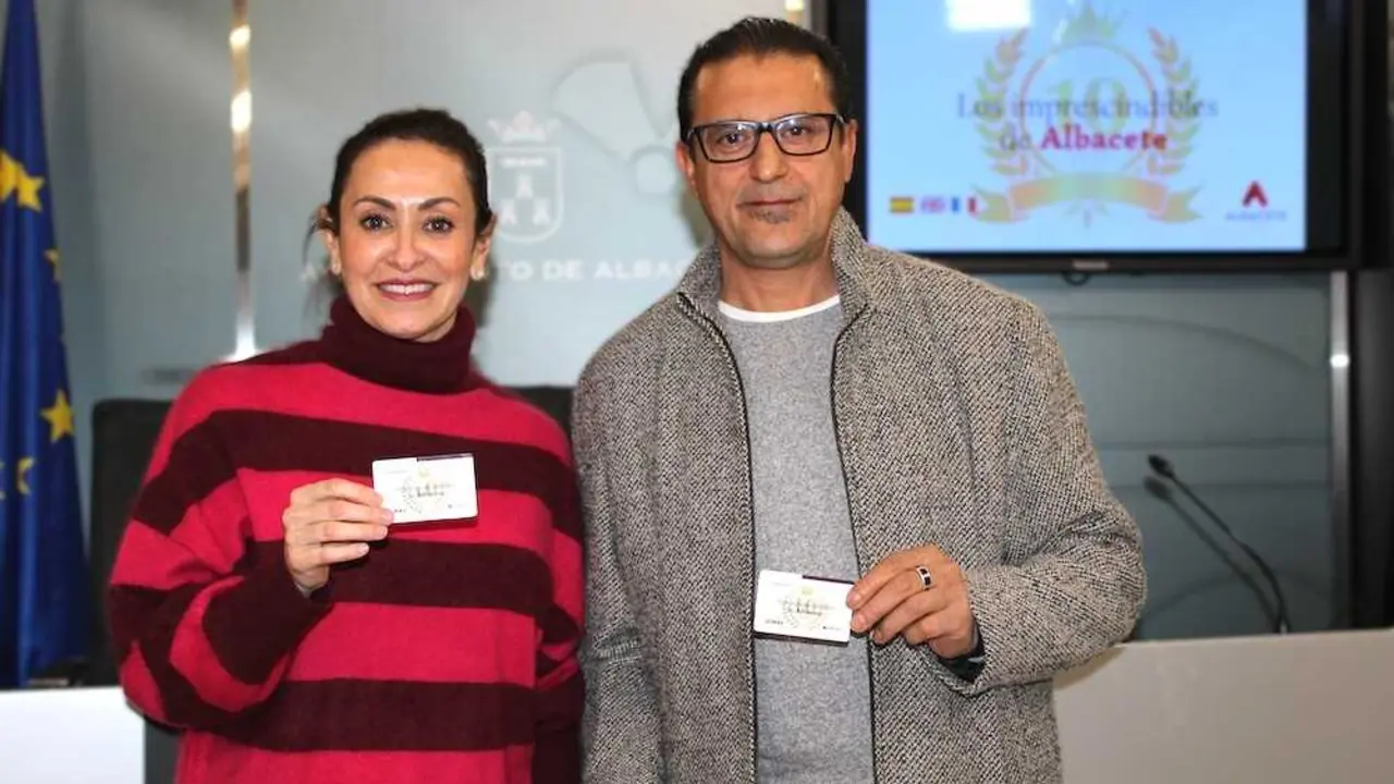 El Ayuntamiento y los hosteleros lanzan una tarjeta turística gratuita para conocer Albacete